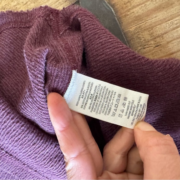 WE THE FREE RAINBOW EMBROIDERED THERMAL - Picture 4 of 4